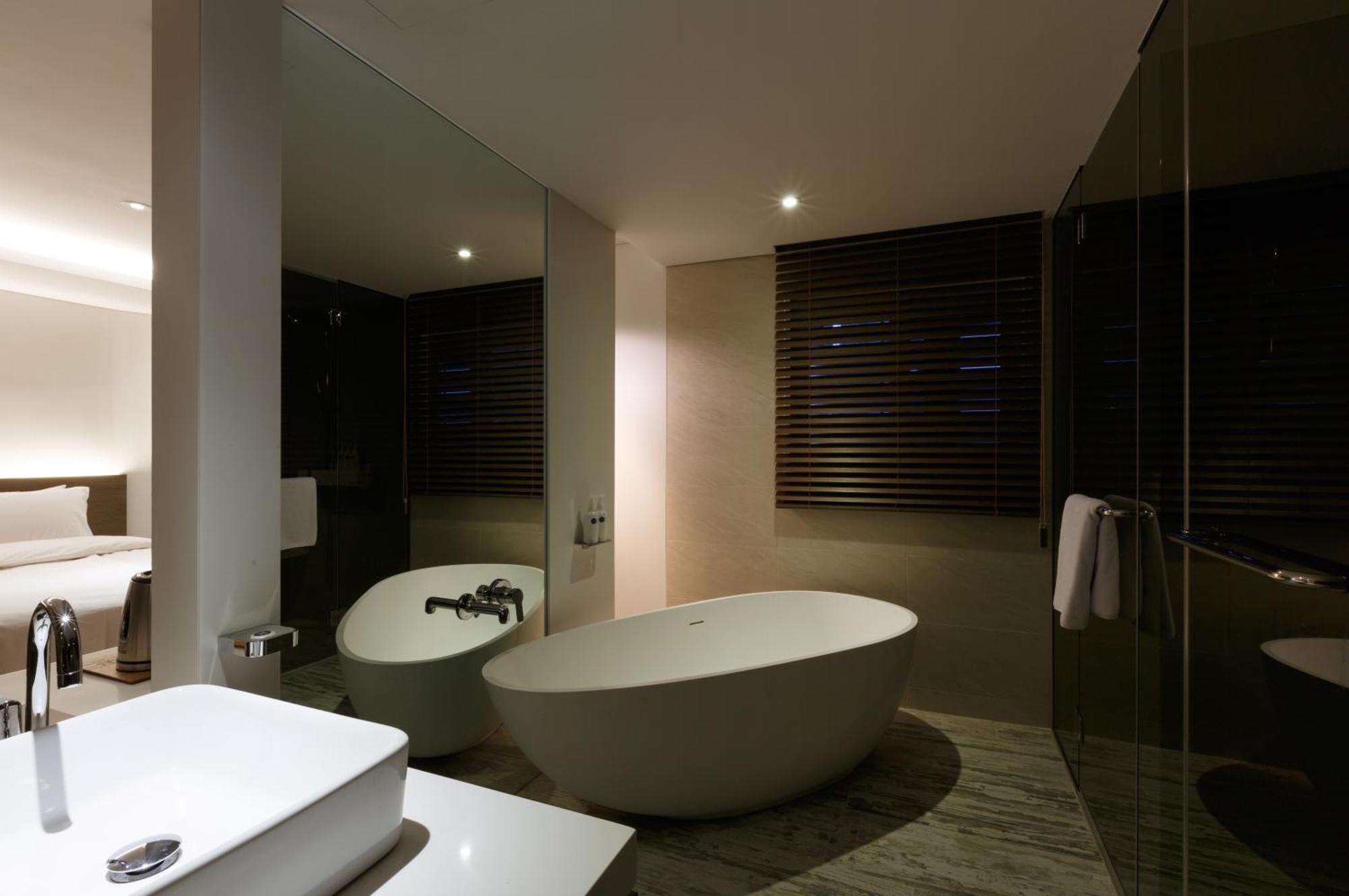 H Hotel Seoul Exterior photo