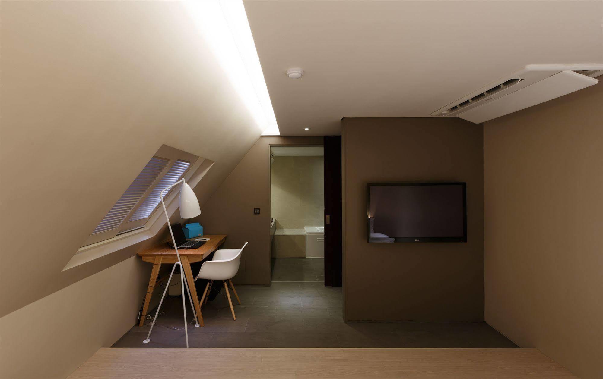 H Hotel Seoul Exterior photo