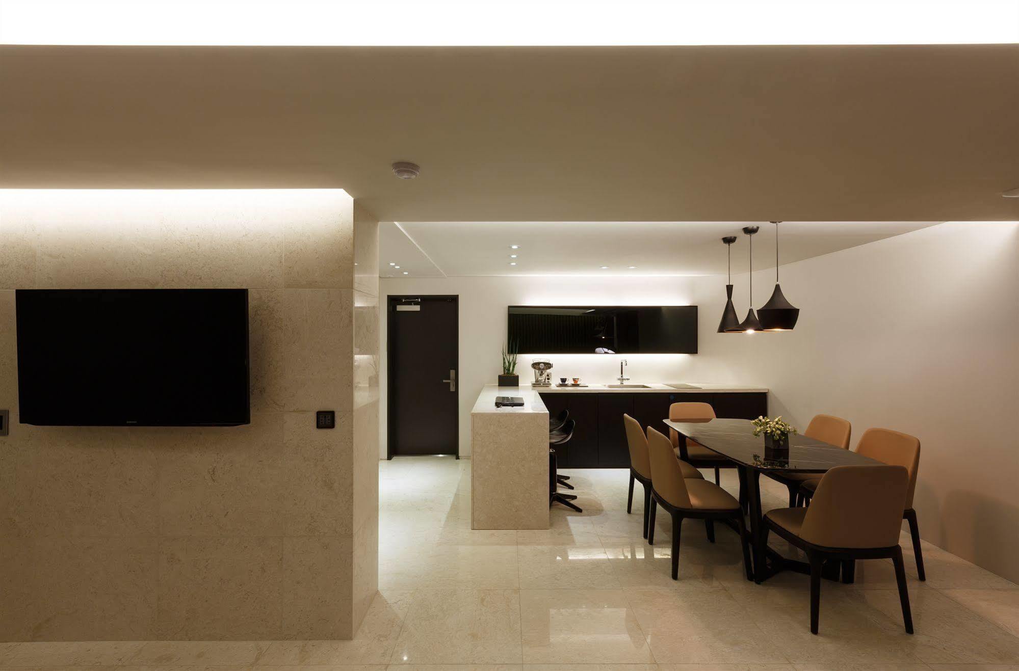 H Hotel Seoul Exterior photo