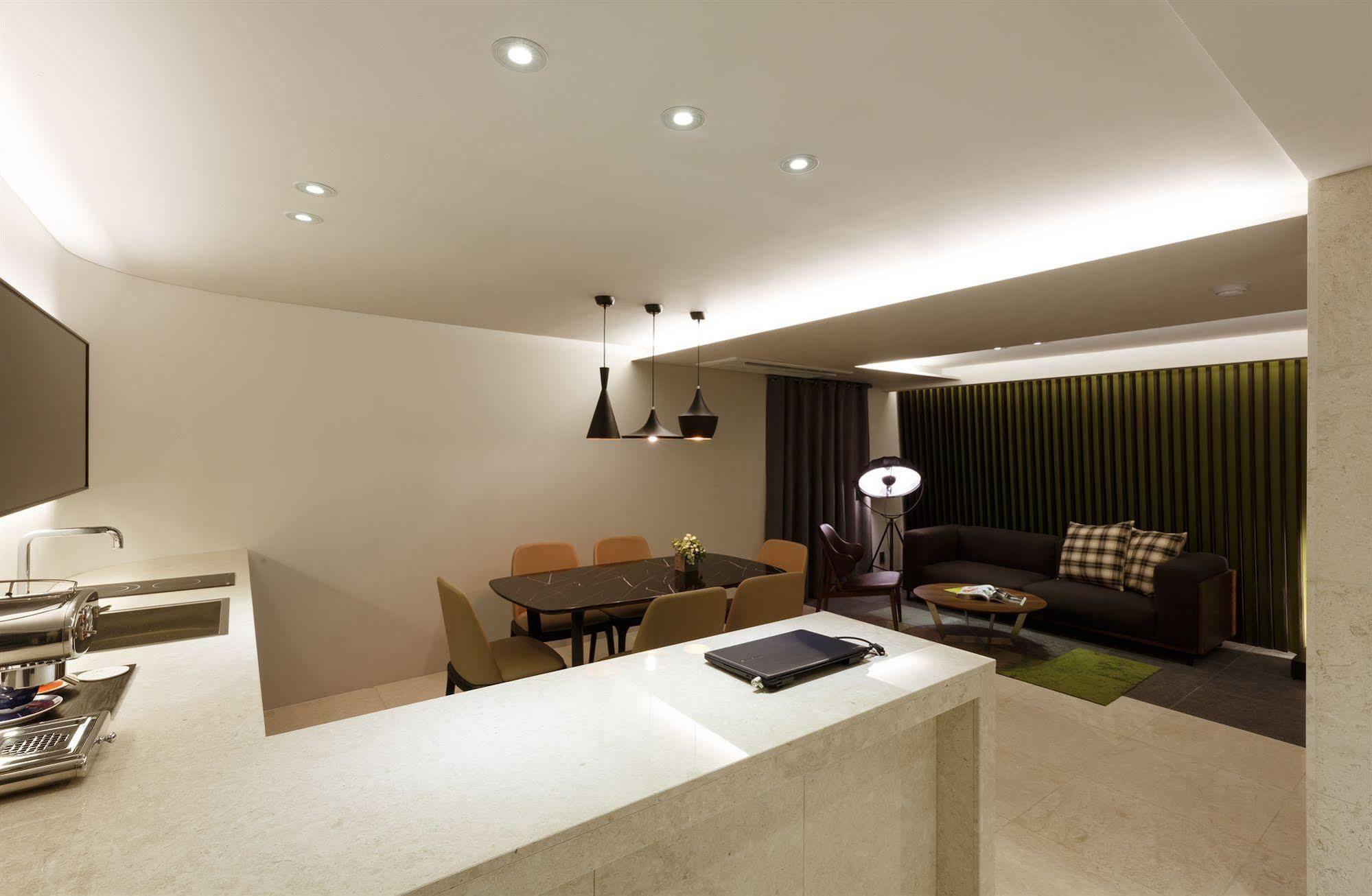 H Hotel Seoul Exterior photo