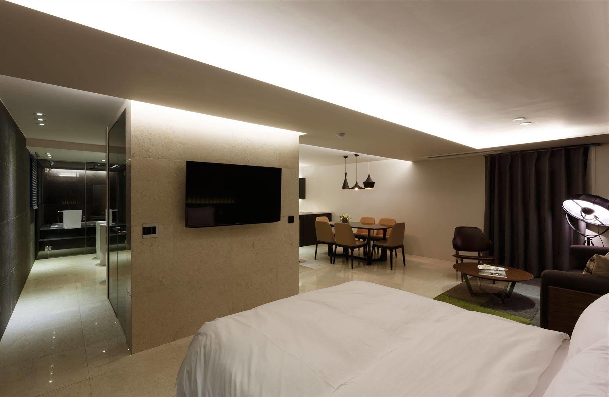 H Hotel Seoul Exterior photo