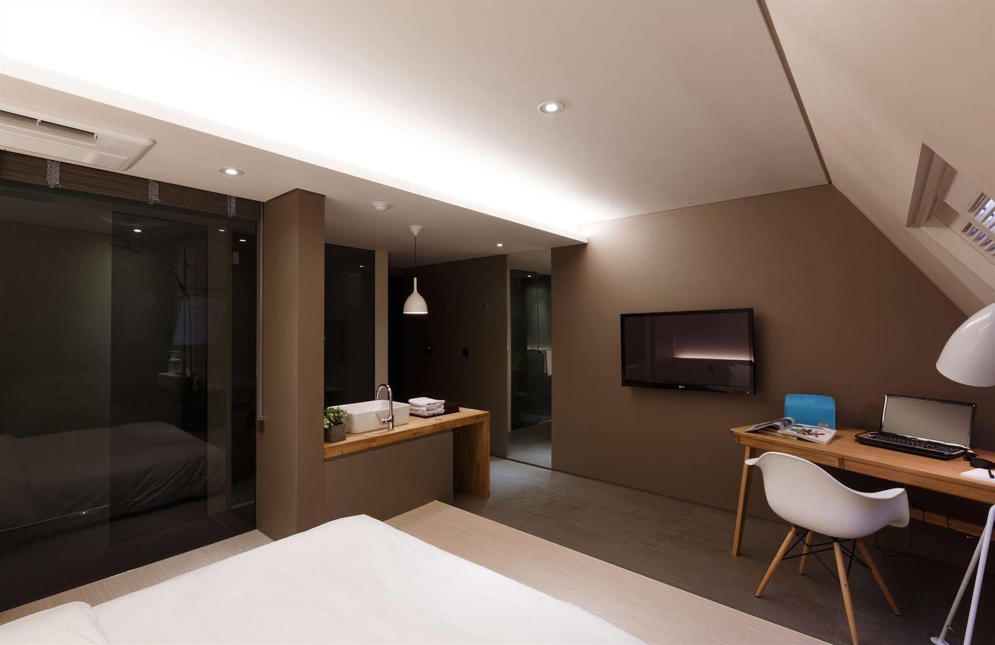 H Hotel Seoul Exterior photo