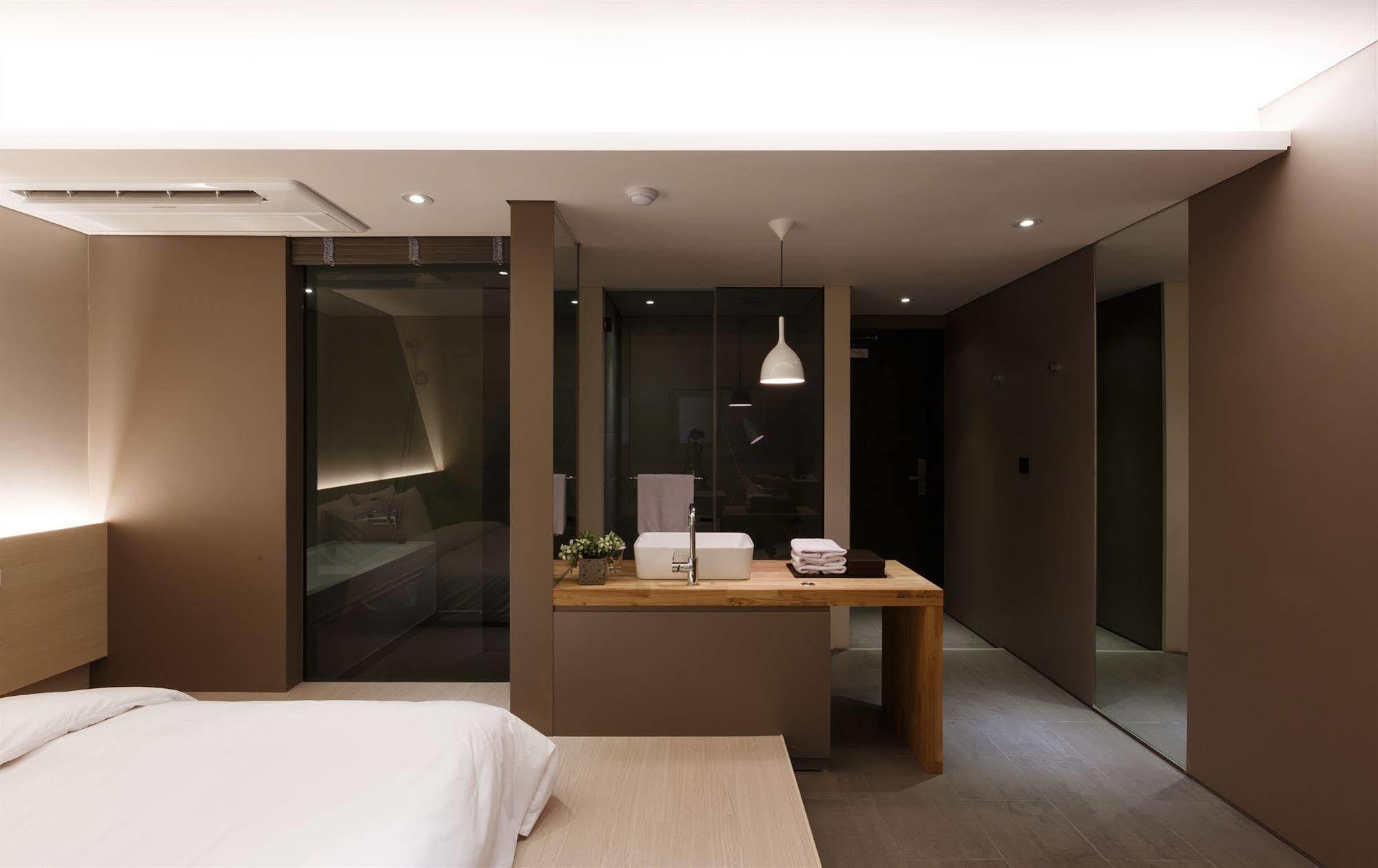 H Hotel Seoul Exterior photo